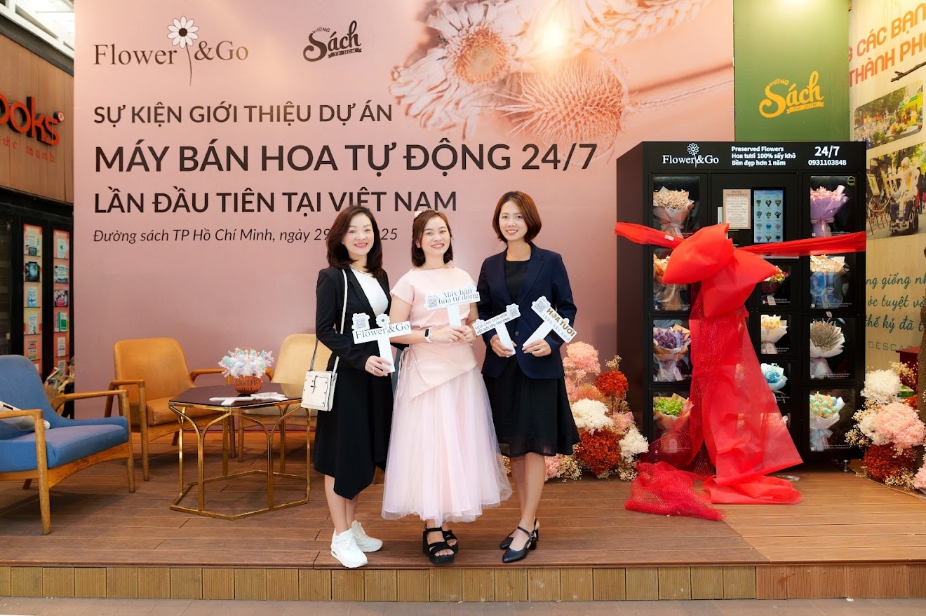 Flower&Go ra mắt “Máy bán hoa tự động 24/7” đầu tiên tại Việt Nam