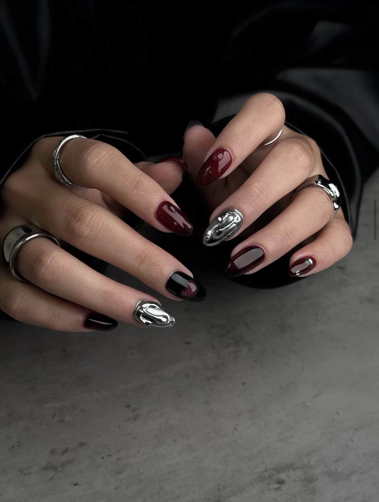 💅Xu Hướng Nail Mới Nhất: Biến Hóa Đôi Tay Cực Sang Chảnh Cùng Sắc Đỏ Burgundy Từ iPhone 18